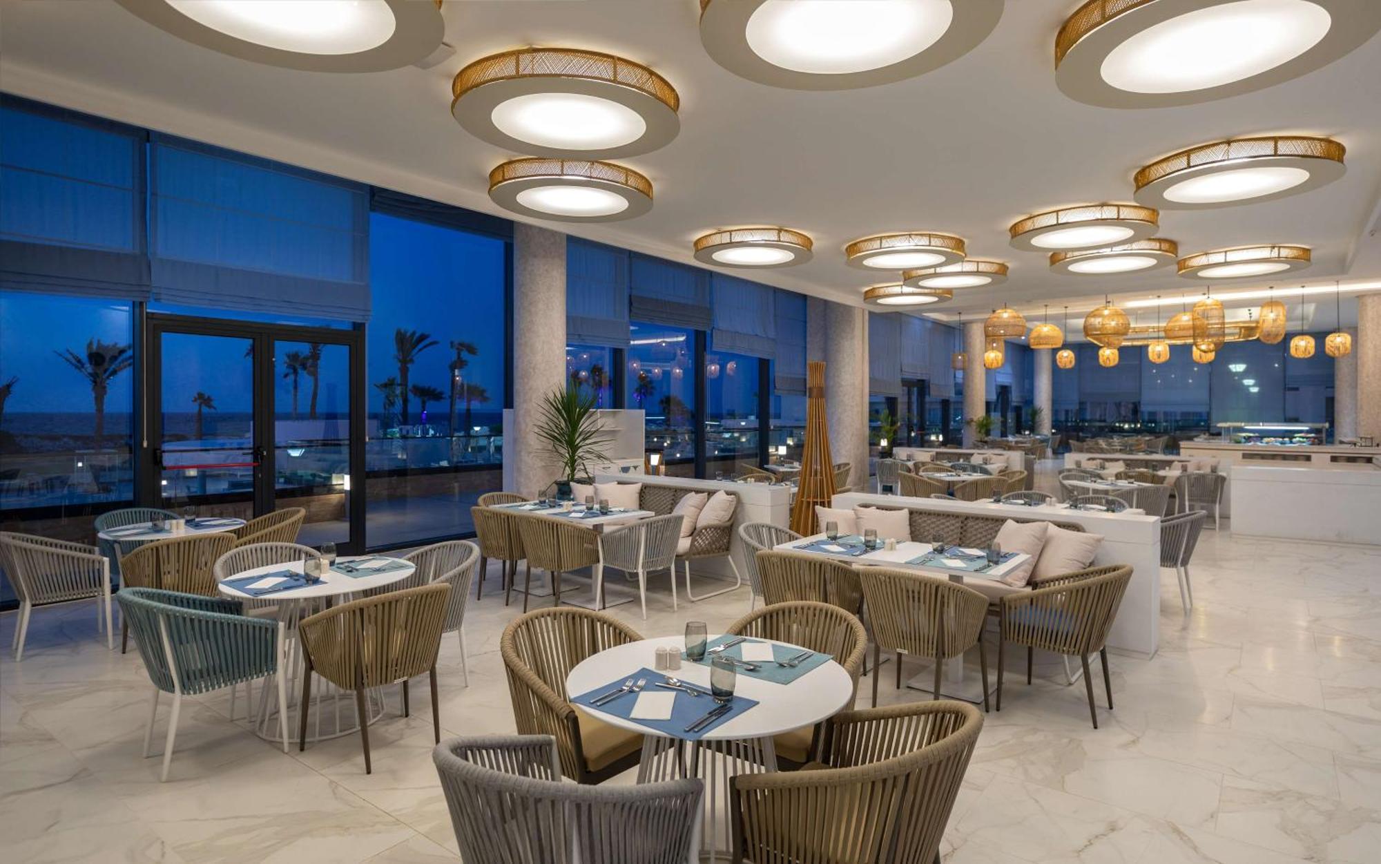 Hilton Skanes Monastir Beach Resort Exterior foto The restaurant