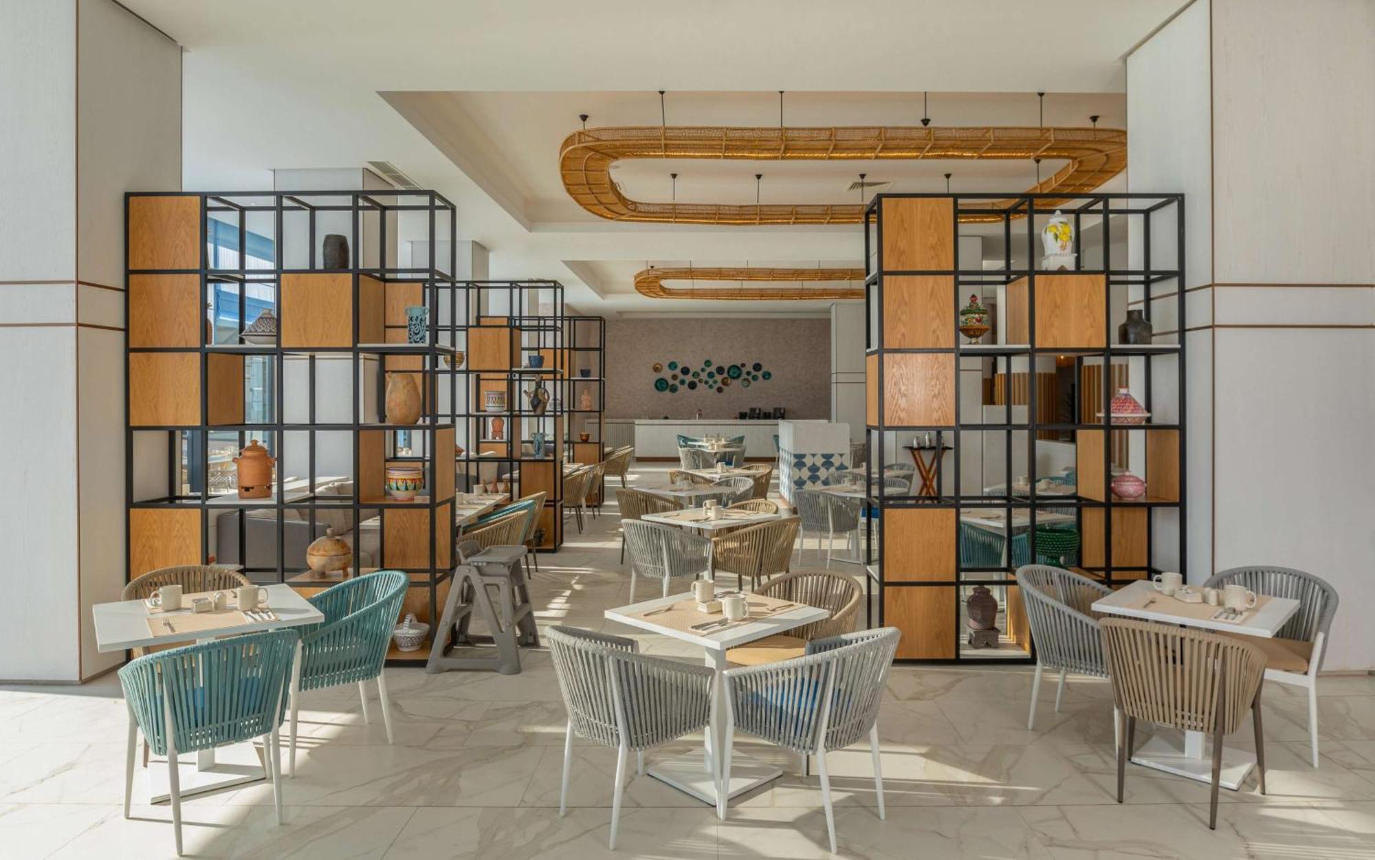Hilton Skanes Monastir Beach Resort Exterior foto The restaurant